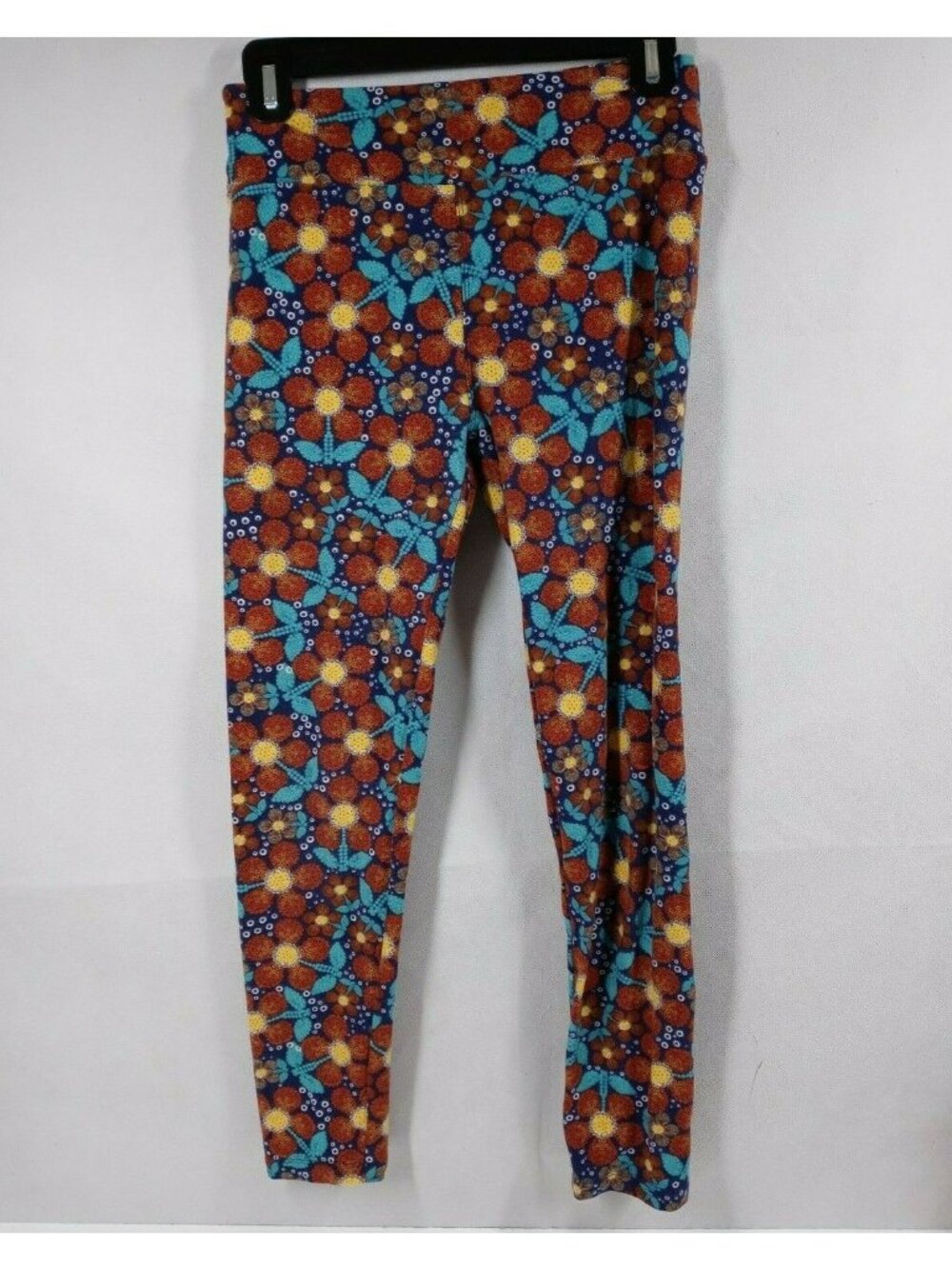 LuLaRoe Leggings One Size With Daisies With Dragonfly Stem Designs
